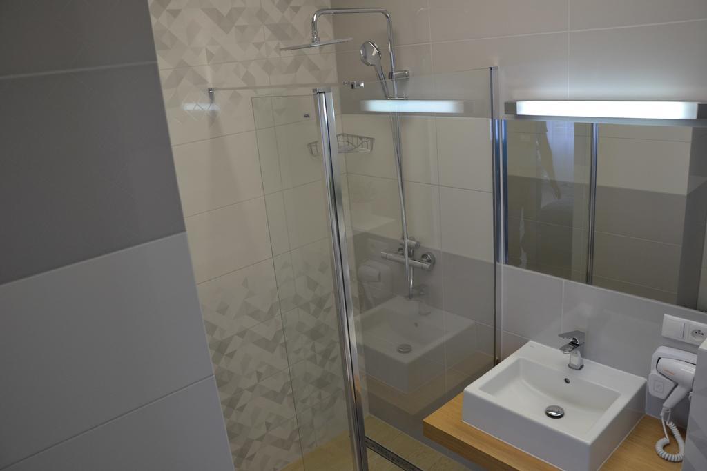 Apartamenty Krawiecka Zielona Gora  Bagian luar foto